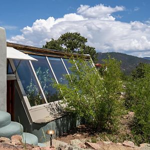 Santa Fe Ridgetop Retreat With 2 Hot Tubs And Views Exterior photo