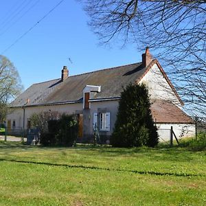 Villa Ancienne Fermette A Aigurande: Nature, Proche Creuse, 1 Chambre, Jardin Prive, Barbecue, Garage - Fr-1-591-1 Exterior photo