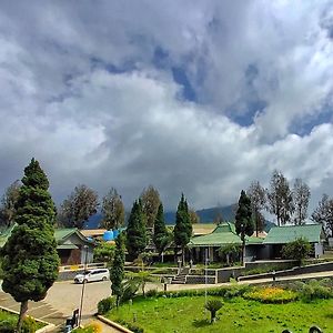 Hotel Bromo Permai 1 Exterior photo