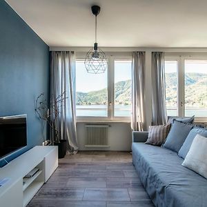 Ferienwohnung La Finestra Blu By Quokka 360 - With A Panoramic Lake View Ponte Tresa Exterior photo