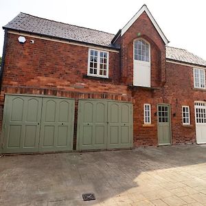 Villa The Olde Coach House Chesterfield Exterior photo