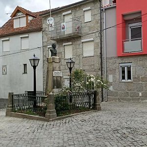 Villa Casa Do Pelourinho - T0 Loriga Exterior photo