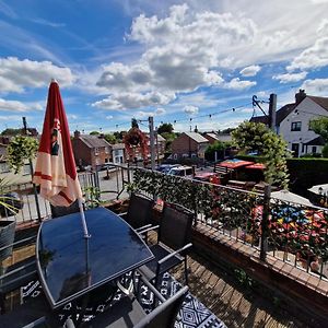 Bed and Breakfast The Foresters Arms Tarporley Exterior photo