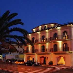 Bram Hotel Lamezia Terme Exterior photo