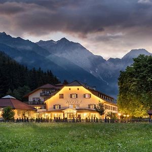 Hotel Bad Salomonsbrunn Antholz Mittertal Exterior photo