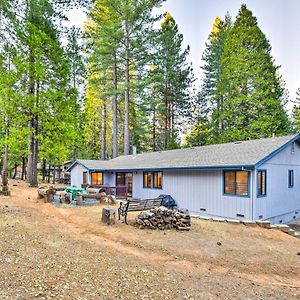 Villa Pioneer Cabin with Fire Pit, 2 Furnished Decks! Exterior photo