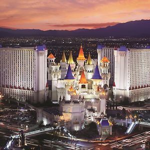 Hotel Excalibur Las Vegas Exterior photo