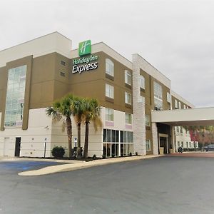 Holiday Inn Express Columbia Ne - Fort Jackson Exterior photo