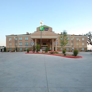 Holiday Inn Express&Suites Gonzales Exterior photo