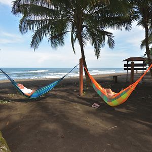 Mawamba Lodge Tortuguero Exterior photo