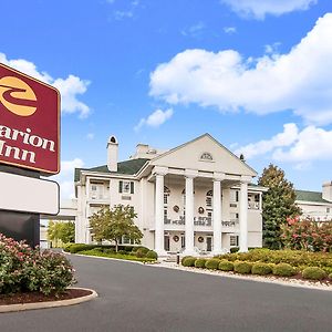 Clarion Inn Willow River Sevierville Exterior photo