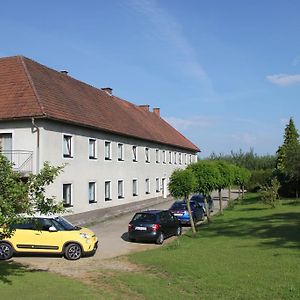 Hotel Pension Merkinger Behamberg Exterior photo