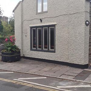 Ferienwohnung Charming 1-Bed Loft In Caerleon Newport  Exterior photo