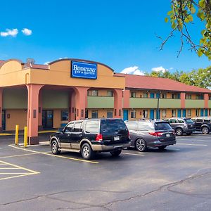 Rodeway Inn & Suites Monroeville Exterior photo