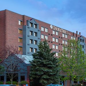 Hotel Doubletree By Hilton, Leominster Exterior photo