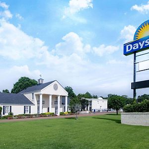 Days Inn by Wyndham Natchez Exterior photo