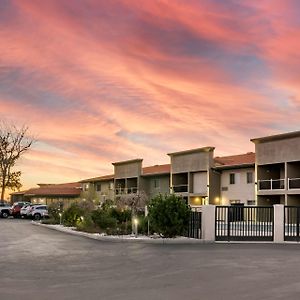 Best Western PLUS Lake Front Hotel Moses Lake Exterior photo