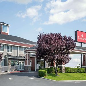 Hotel Ramada By Wyndham Moses Lake Exterior photo