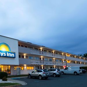 Days Inn By Wyndham Monmouth Junction-S Brunswick-Princeton Exterior photo