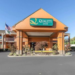 Quality Inn Downtown Johnson Stadt Exterior photo