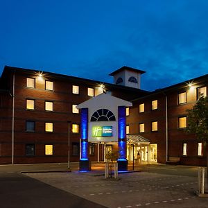 Holiday Inn Express Droitwich Spa Exterior photo