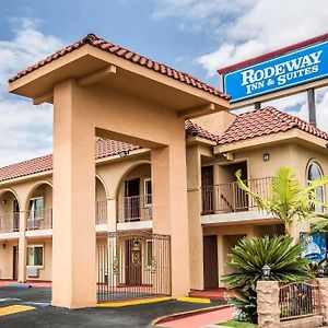 Rodeway Inn Bellflower Exterior photo