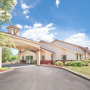 Hotel Super 8 By Wyndham Cobleskill Ny Exterior photo