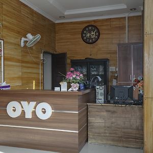 Oyo 346 Guest House Dempo Jakabaring Palembang Exterior photo