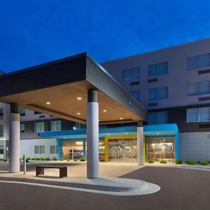 Hotel Tru By Hilton Comstock Park Grand Rapids, Mi Exterior photo