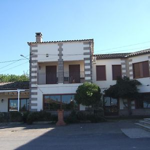 Hotel Hostal La Plata Oropesa Exterior photo