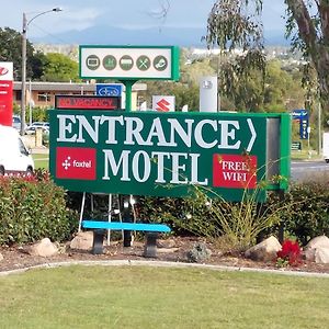 Country Rose Motel Warwick Exterior photo