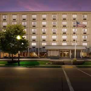 Best Western Riverfront Inn Marinette Exterior photo