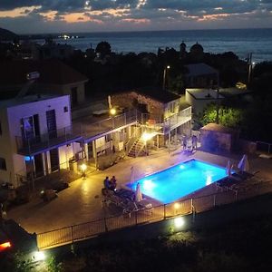 Holiday Apartments,Polynikis Sea-Cret, Pachyammos Exterior photo