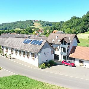 Hotel Gasthof Zum Wallner Kalch Exterior photo