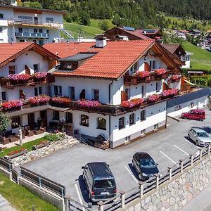 Alpen Gasthof Apartments Hohe Burg Trins Exterior photo