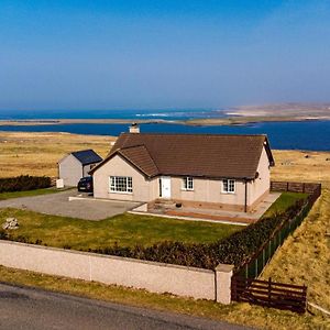 Villa Atlantic Views At Arnisdale House On Lewis Brue Exterior photo