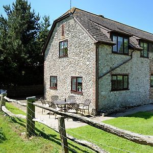 Villa East Barn Wootton Fitzpaine Exterior photo