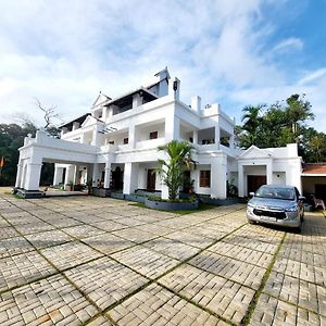 Hotel Orange Valley Plantation Holiday Coorg Virajpet Exterior photo