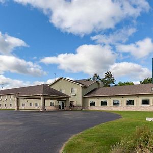 Quality Inn Redgranite Exterior photo