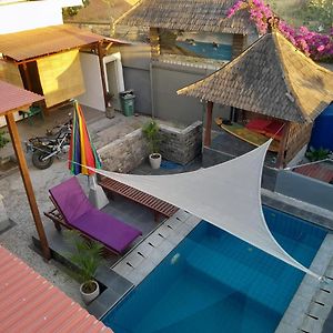 Bed and Breakfast Wave House Gerupuk South Lombok Praya Exterior photo