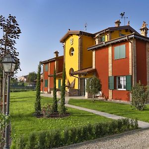 Bed and Breakfast Corte Cantoni Nonantola Exterior photo