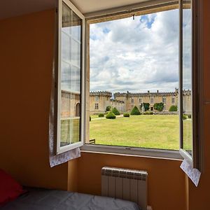 Villa Gite Charmant Au Coeur D'Un Chateau Historique Avec Parc, Proche De Cognac, Ideal Famille Et Nature - Fr-1-653-167 Cherves-de-Cognac Exterior photo