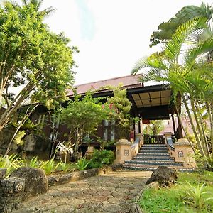 Vivilla By Holiday Villa Cherating Exterior photo