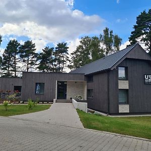 Hotel Viesu Nams Upe Roja Exterior photo