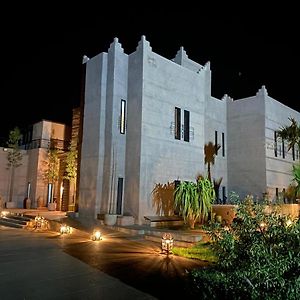 Bed and Breakfast Le Petit Chateau Des Anges Marrakesch Exterior photo