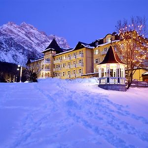 Miramonti Majestic Grand Hotel Cortina d'Ampezzo Exterior photo