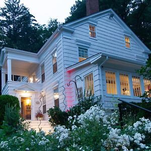 Hotel The Harbor Rose Bed & Breakfast Cold Spring Harbor Exterior photo