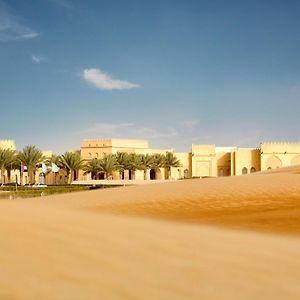 Hotel Tilal Liwa Desert Retreat Madīnat Zāyid Exterior photo