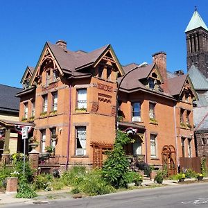 Bed and Breakfast Buffalo Harmony House Exterior photo