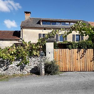 Le Loft De L'Auberge Du Lac Noir Saint-Cernin-de-Larche Exterior photo